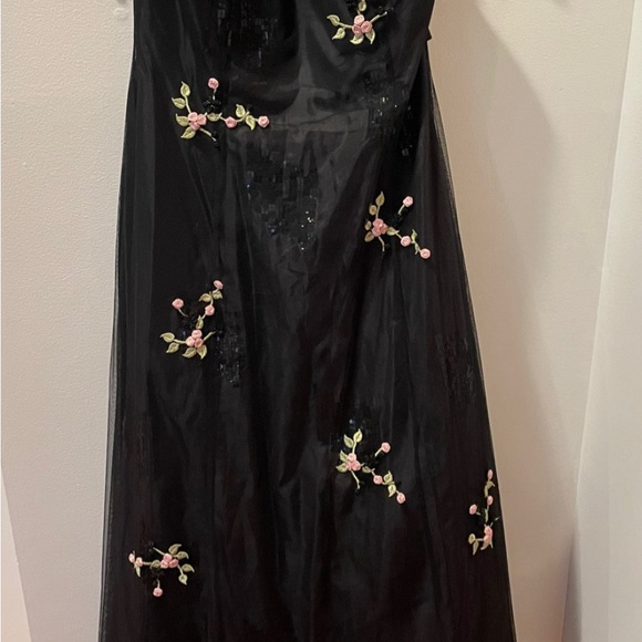 Morgan & Co Formal Gown with Pink Rose details and Sequin accents - Picture 4 of 6